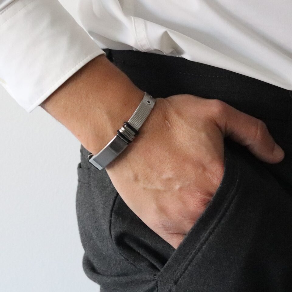 Men's bracelet with engraving band and belt strap