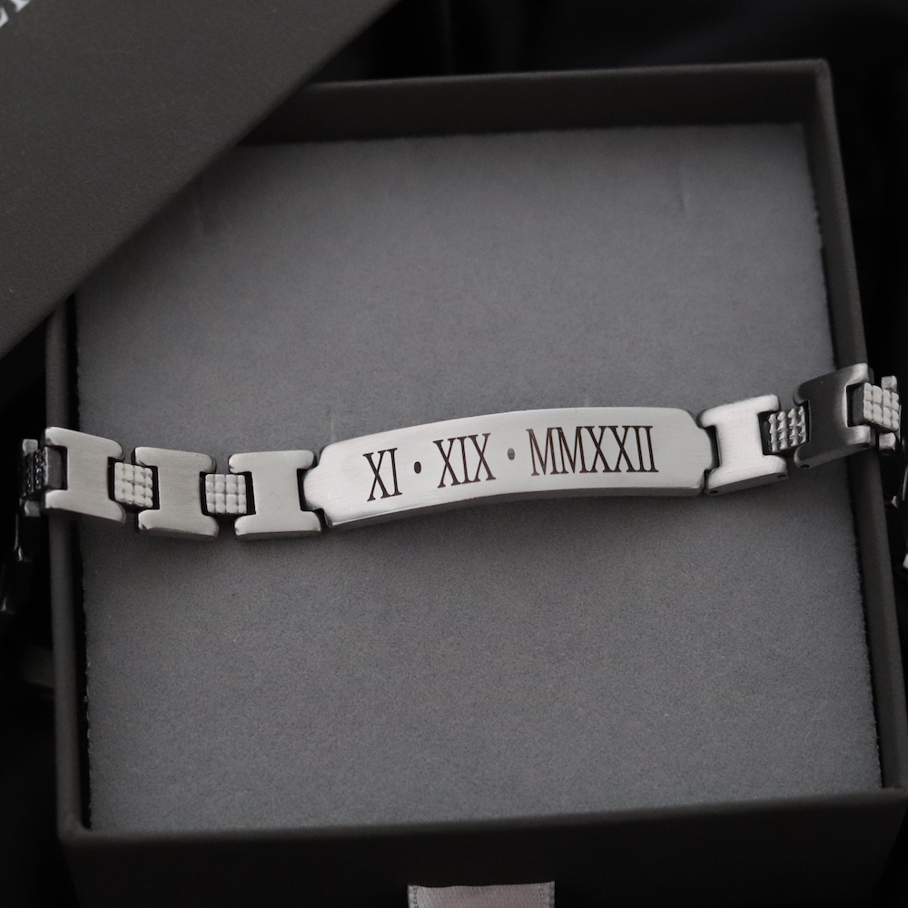 men-bracelet-engraved-band